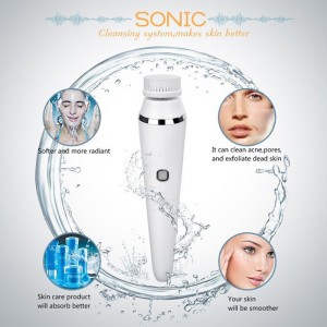 Facial Cleansing Brush